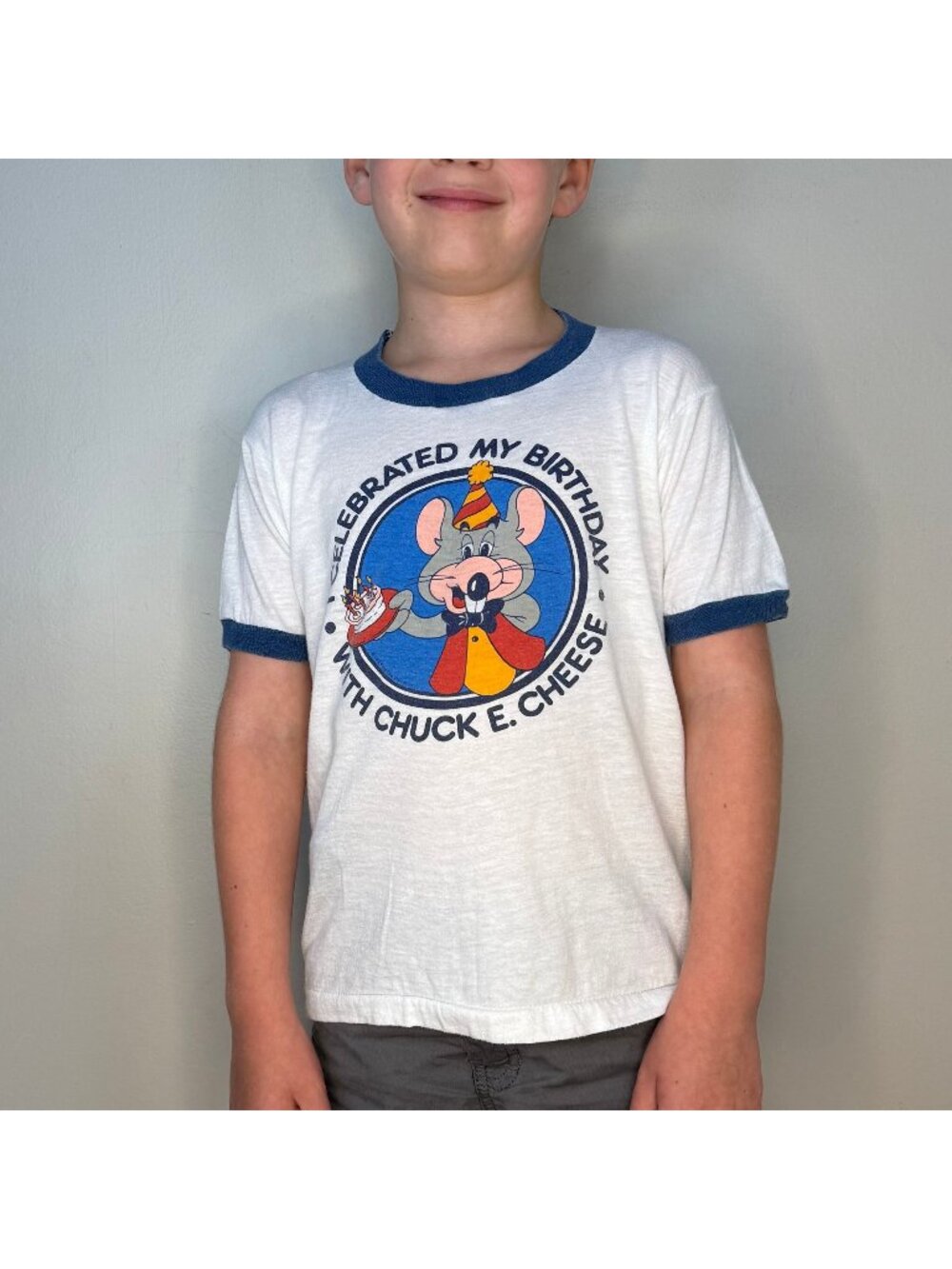 Vintage 1980s Kids Chuck E Cheese Birthday Party T-Shirt Screen Stars Size 10-12